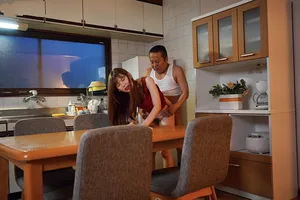 Con gái bị chồng yêu mới của má làm tình mỗi ngày, cho dù đã có người yêu